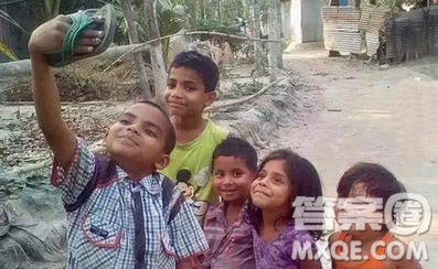 关于五名印度小孩自拍照观后感 五名印度小孩自拍观后感 关于五名印度小孩自拍照观后感 五名印度小孩自拍观后感