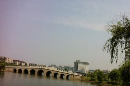 2020年高考的文科生选什么专业好就业 哪些大学专业适合文科生 2020年高考的文科生选什么专业好就业 哪些大学专业适合文科生