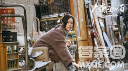 人潮汹涌影评500字 关于电影人潮汹涌的观后感500字 人潮汹涌影评500字 关于电影人潮汹涌的观后感500字