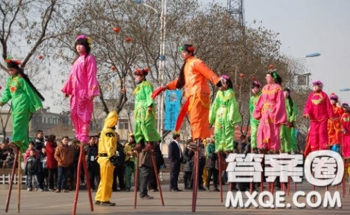 关于正月十五元宵节习俗的英语翻译 写正月十五元宵节习俗的英语短句翻译 关于正月十五元宵节习俗的英语翻译 写正月十五元宵节习俗的英语短句翻译