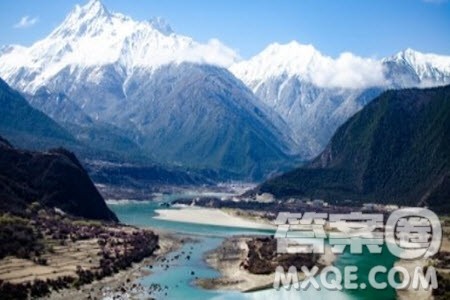 人生如水迎和绕的材料作文800字 关于人生如水有人选择迎有人选择绕的材料作文800字