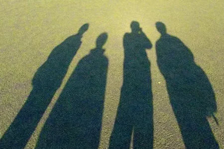 把你的脸迎向阳光那就不会有阴影材料作文800字 把你的脸迎向阳光那就不会有阴影材料作文800字