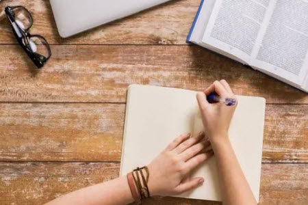 认识自己与认识世界材料作文800字 关于认识自己与认识世界的材料作文800字