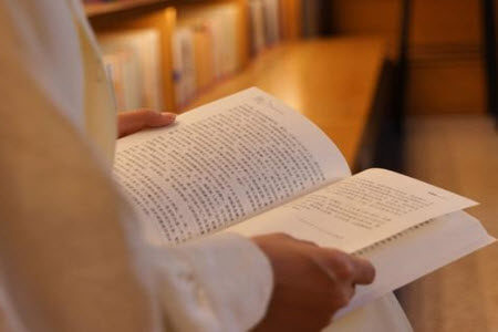 I ran back to Gunter and told him the bad news英语作文 I ran back to Gunter and told him the bad news英语作文